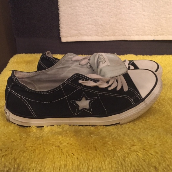 Black converse