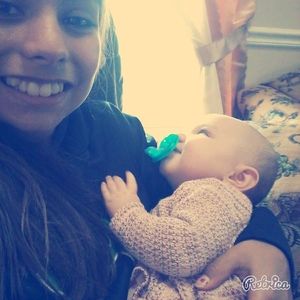 Meet your Posher, Chloe