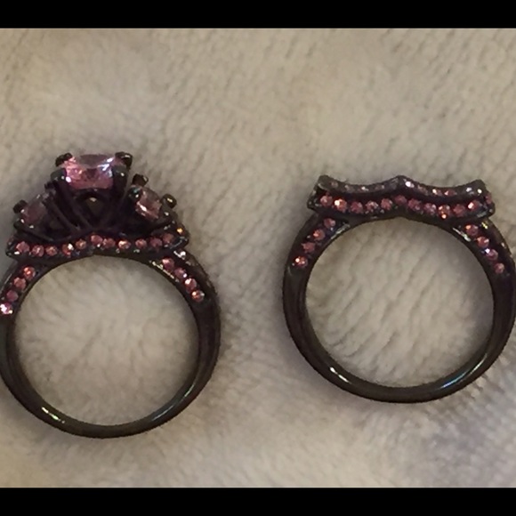 💎🎀STUNNING🎀💎Pink CZ BLACK RING SET😮 - Picture 3 of 4