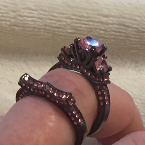 💎🎀STUNNING🎀💎Pink CZ BLACK RING SET😮 - Picture 4 of 4