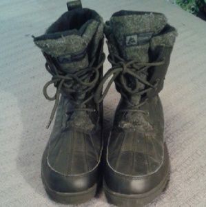 Ozark Trail Quilted Winter Boots w/ Buckle Detail