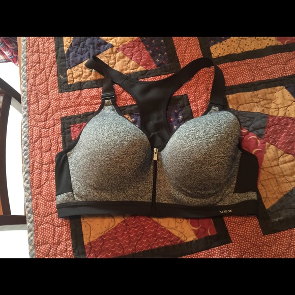 VSX 38C sport bra excellent used condition