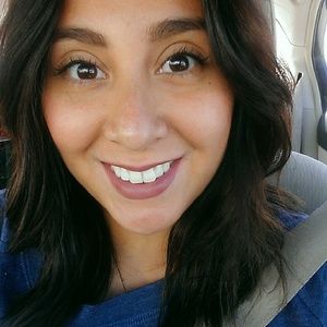 Meet your Posher, Jillian