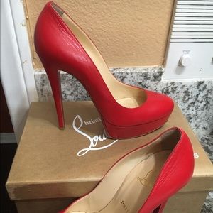 Christian louboutin red pumps Sz 39
