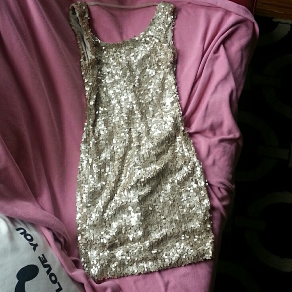 Gold Sequin dress. Great for NYE!