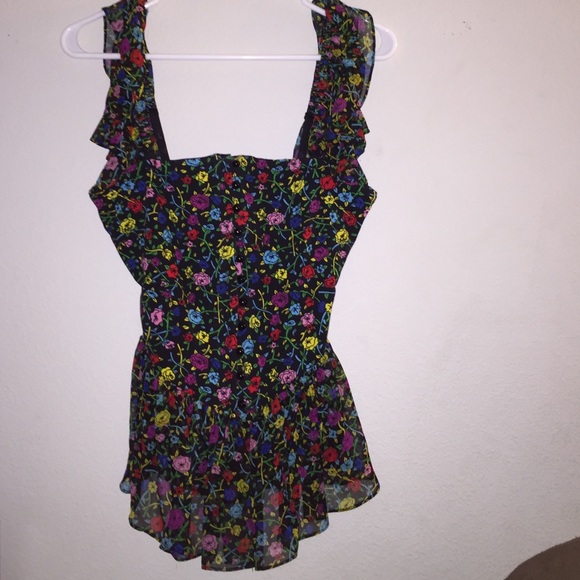 Never worn floral Betsey Johnson blouse