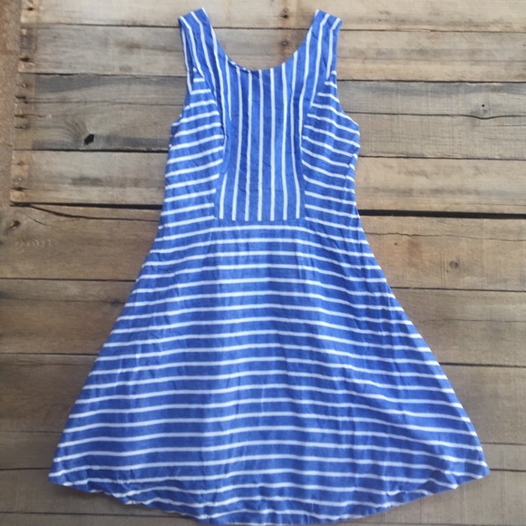 Vineyard Vines Dresses & Skirts - Vineyard Vines cotton linen stripe dress