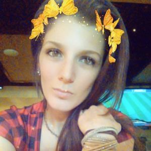 Meet your Posher, Karissa