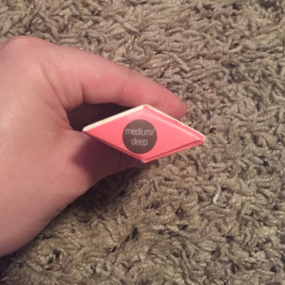 Benefit Gimme Brow in medium/deep - Picture 2 of 2