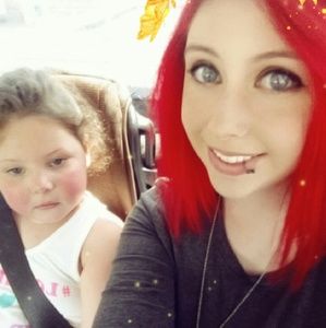 Meet your Posher, Brittney