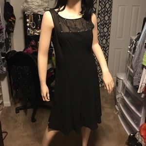 Evan-Picone Elegant Black Dress