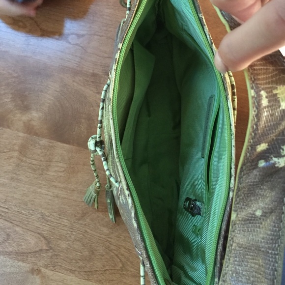 Alligator faux print sondra Roberts purse - Picture 4 of 4