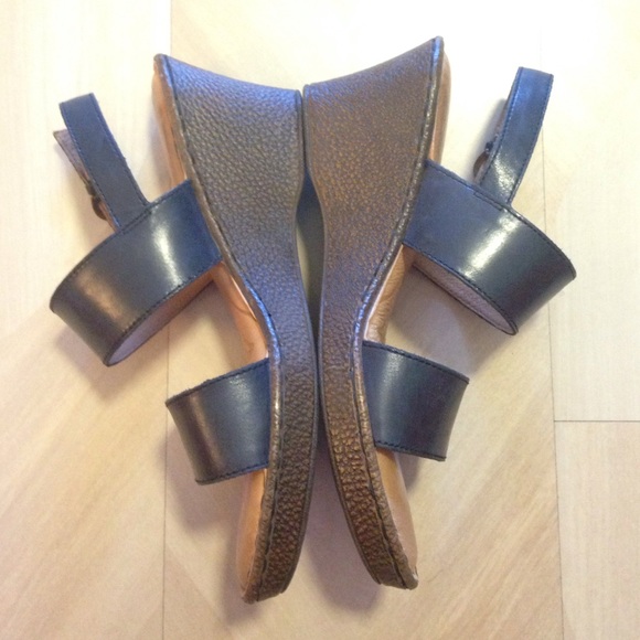 BORN Navy Soft Leather Wedges