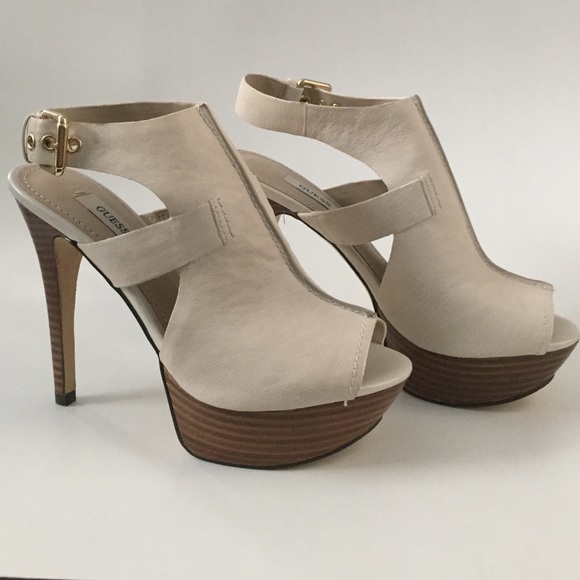 Guess Ofira Platform Sandals