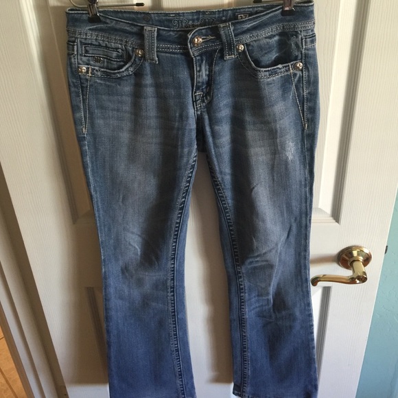 Miss me fleur-de-lis jeans - Picture 2 of 4