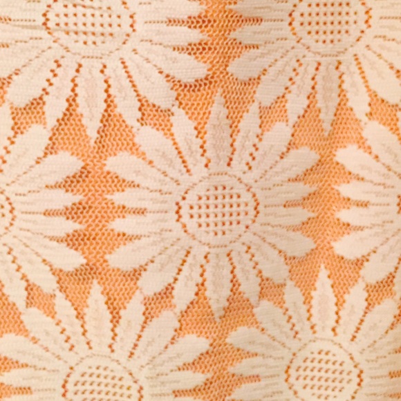 NWOT Sunflower Crop Top - Picture 4 of 4