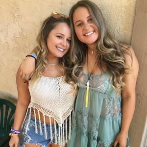 Meet your Posher, Priscilla