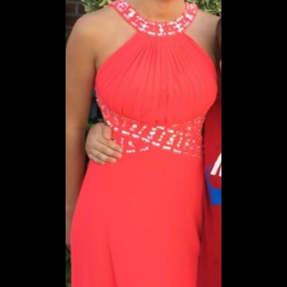 Gorgeous prom dress!!