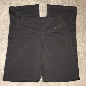 Nike small yoga pants