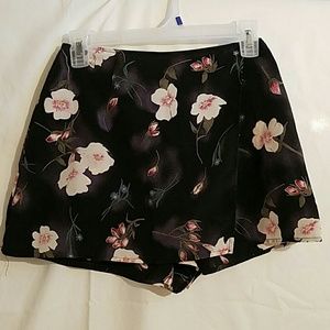Vintage Floral Oragami Shorts