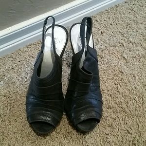 black slingback heels