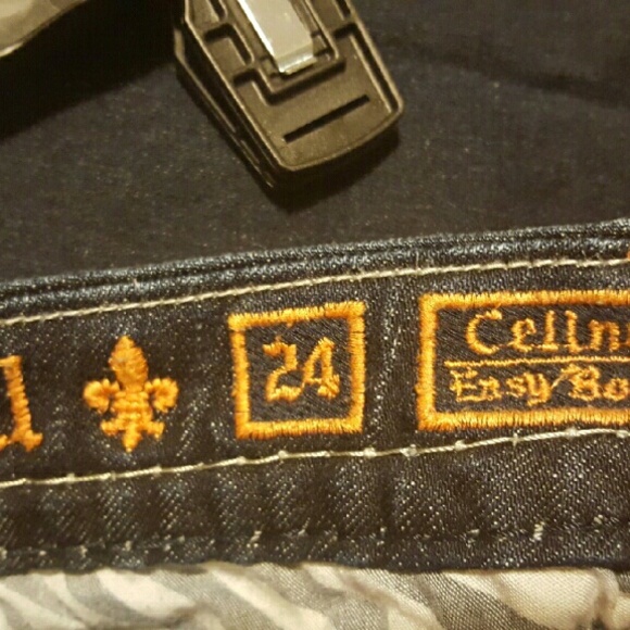 New with tags. Rock revivals.