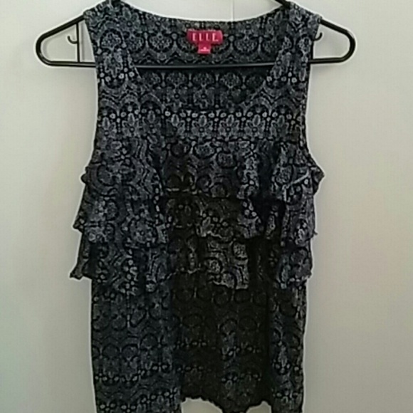 Elle top with pattern design