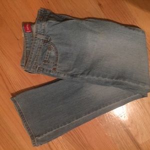 Levis jeans