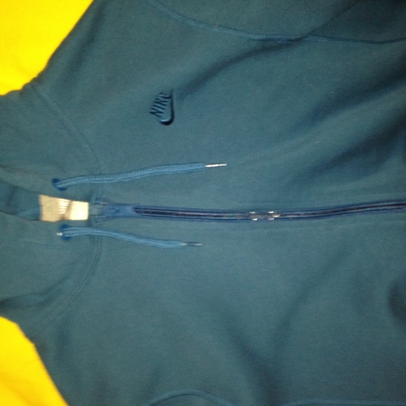 nike hoodie