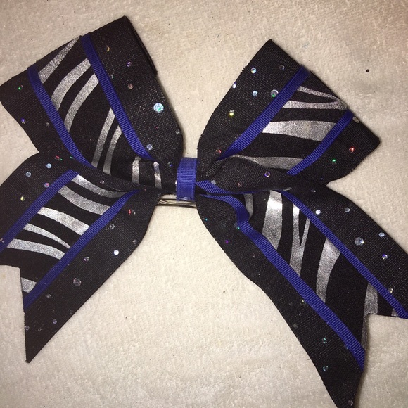 Cheer bow ( hair clip )