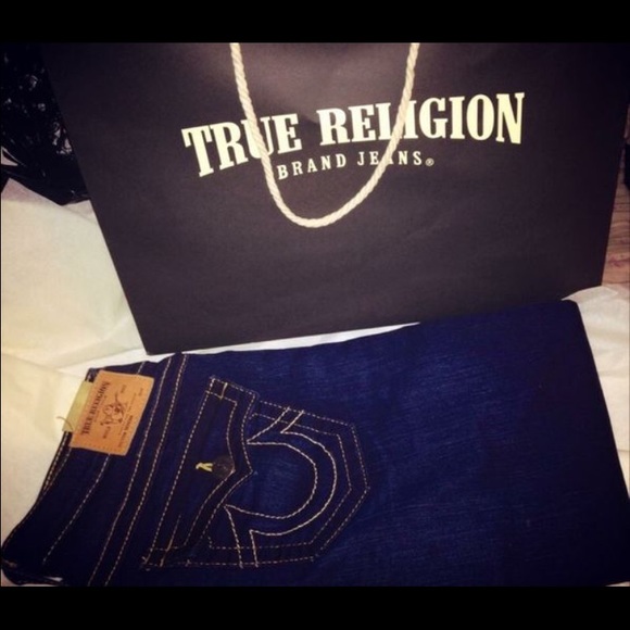 Woman's skinny leg true religion jeans