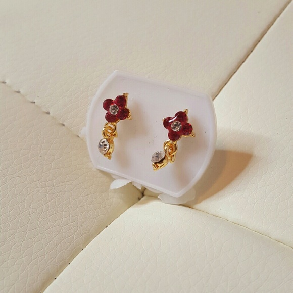 Small Dangles - Picture 2 of 2