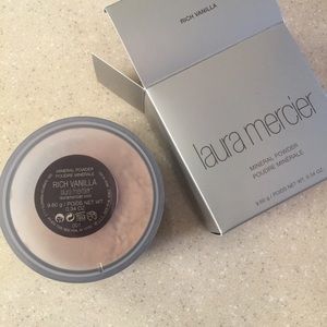 Laura Mercier Powder