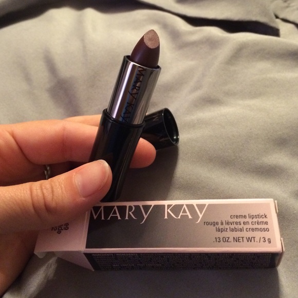 NWOT Mary Kay Nutmeg Creme Lipstick