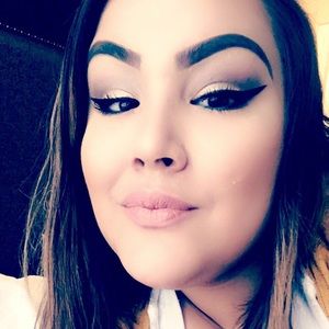 Meet your Posher, Stefani