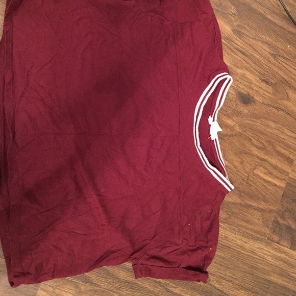 Forever 21 burgundy crop top