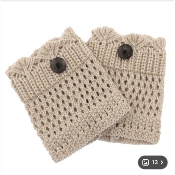 Crochet Knitted Button Cover Boot  Cuff Warmers - Picture 2 of 2