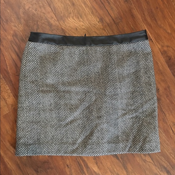 Herringbone Banana Republic mini skirt