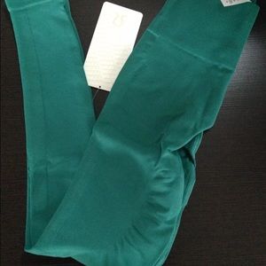 Lululemon zone in tight green/teal