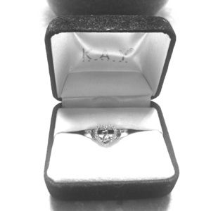 Kay Jewelers Open Hearts by Jane Seymour ring.