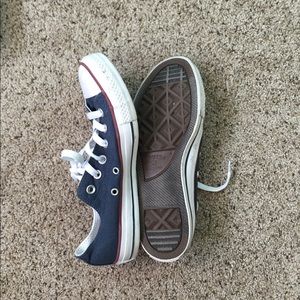 Double tongue converse