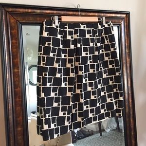 Banana Republic geometric print knee-length skirt