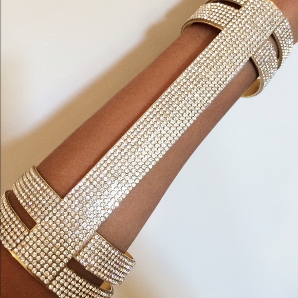 Stoned cuff