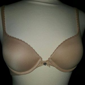Body By Victoria Push Up Bra