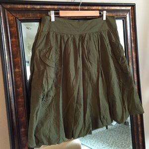 Army green bubble hem skirt