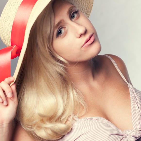 Meet your Posher, Kaitie - Picture 1 of 1