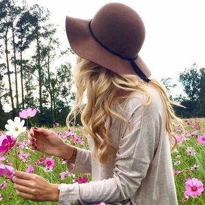 Brown Floppy Hat from Buckle