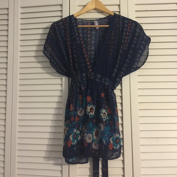 Tie back blouse & scrub top bundle