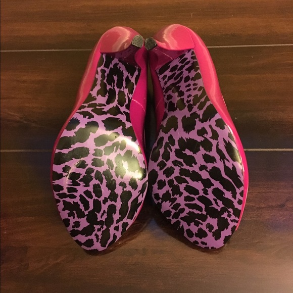 🎉🎉HP🎉🎉Betsey Heels - Picture 3 of 3