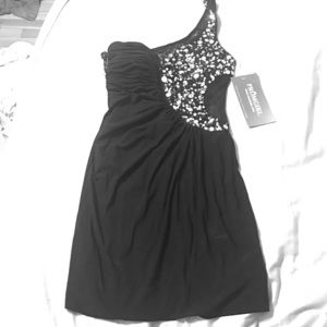 black homecoming/party dress